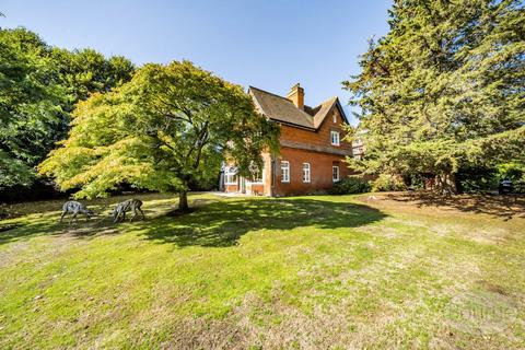 4 bedroom house for sale, Ockham Lane, Cobham, Surrey, KT11