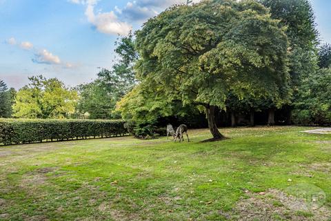 4 bedroom house for sale, Ockham Lane, Cobham, Surrey, KT11