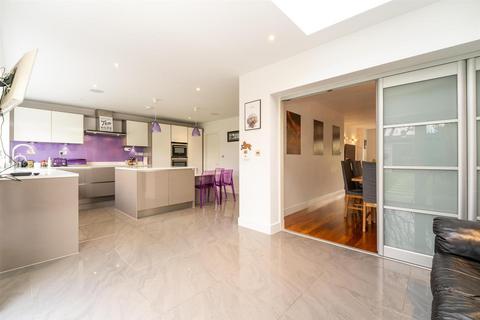 undefined, Oakwood Avenue, Borehamwood WD6