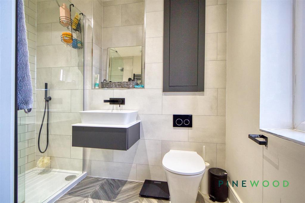 Ensuite
