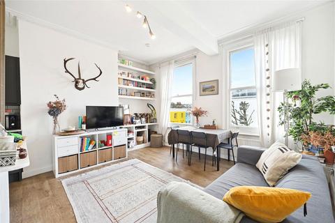 2 bedroom flat to rent, Pembridge Square, London W2