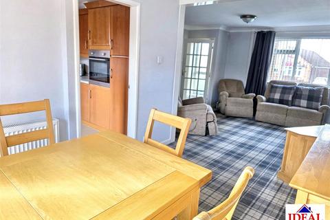 undefined, Lutterworth Drive, Adwick-Le-Street, Doncaster