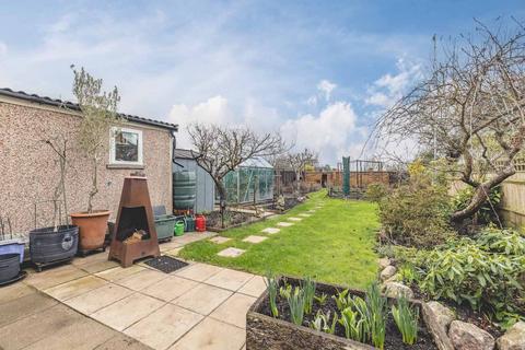 3 bedroom semi-detached house for sale, Lossie Drive, Iver SL0