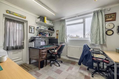 3 bedroom semi-detached house for sale, Lossie Drive, Iver SL0