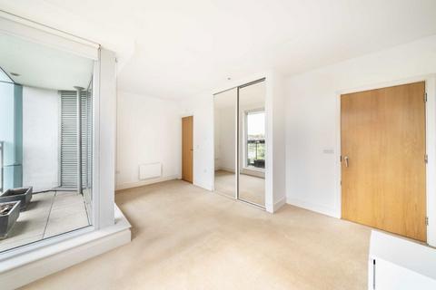 2 bedroom flat to rent, Bardolph Road, Richmond TW9