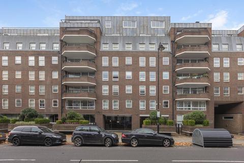 Cheyne Walk, London, SW3