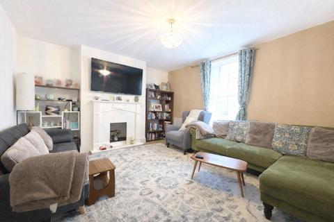 undefined, Albion Road, Gravesend, Kent, DA12