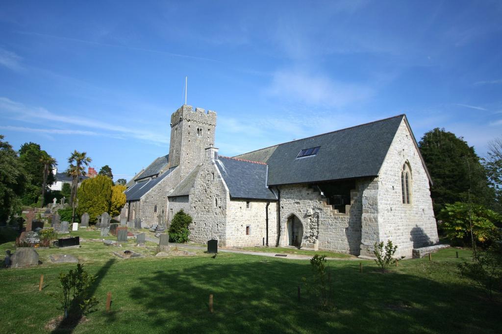 St Illtyds Church