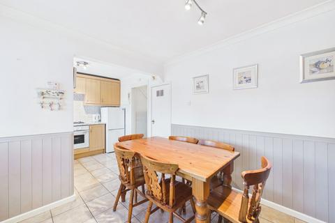 3 bedroom end of terrace house for sale, The Oaklands, Kidderminster DY10