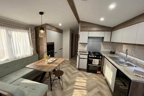 2 bedroom lodge for sale, Preston