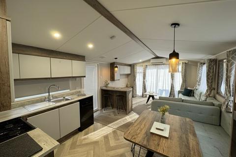 2 bedroom lodge for sale, Preston