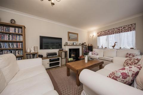 undefined, Frog Lane, West Malling ME19