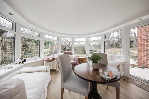 undefined, Frog Lane, West Malling ME19