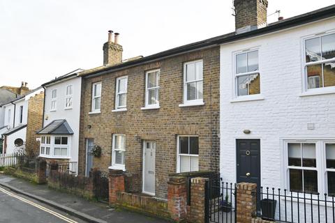2 bedroom terraced house to rent, Gomer Place, Teddington TW11