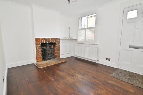 2 bedroom terraced house to rent, Gomer Place, Teddington TW11