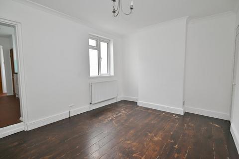 2 bedroom terraced house to rent, Gomer Place, Teddington TW11