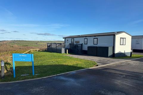 undefined, White Cross TR8