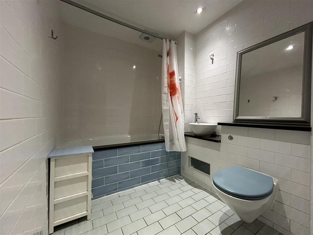 Bathroom.jpeg