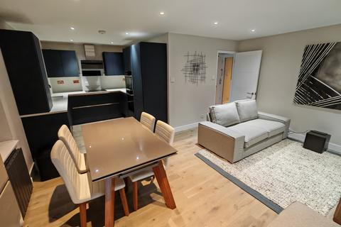 Weavers Way, London NW1