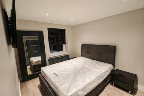 2 bedroom flat to rent, Weavers Way, London NW1