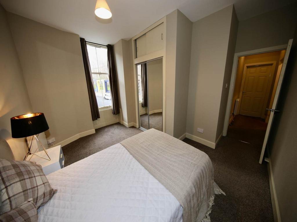 Bedroom Stirling