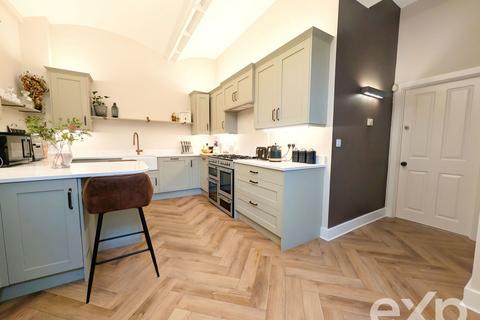3 bedroom terraced house for sale, Queens House, Fennel Close, Maidstone ME16