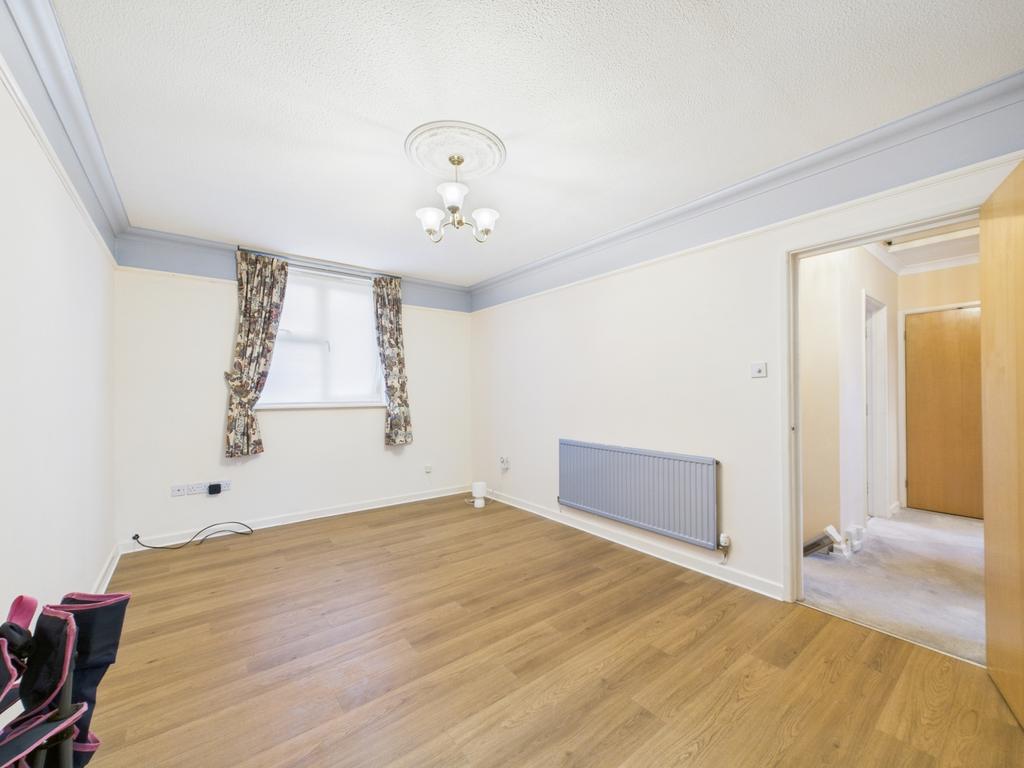 Cam01721 g0 pr0114 still001