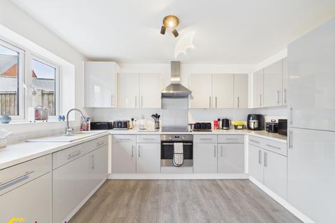 4 bedroom semi-detached house for sale, Nickling Road, Banbury OX16
