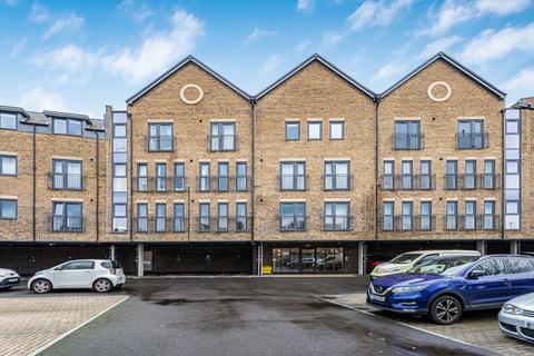 1 bedroom apartment for sale, Waterloo Road, Uxbridge, UB8