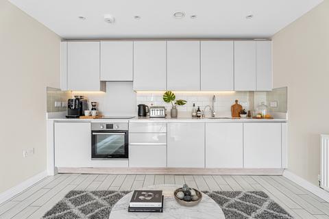 Waterloo Road, Uxbridge, UB8