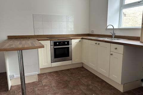 2 bedroom terraced house to rent, Hope Street, Brierfield BB9