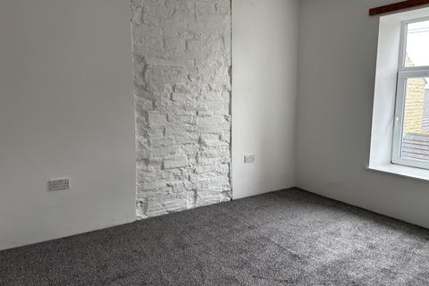 2 bedroom terraced house to rent, Hope Street, Brierfield BB9