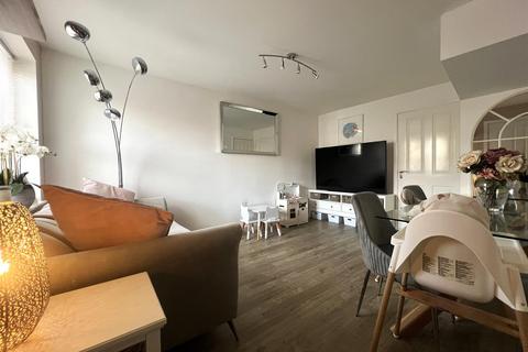 3 bedroom end of terrace house for sale, Amsbridge Crescent, Wick, Littlehampton