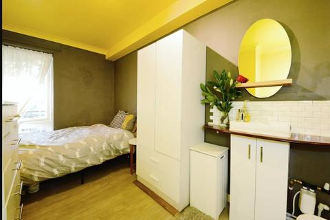 2 bedroom apartment for sale, Ramsey Walk, London