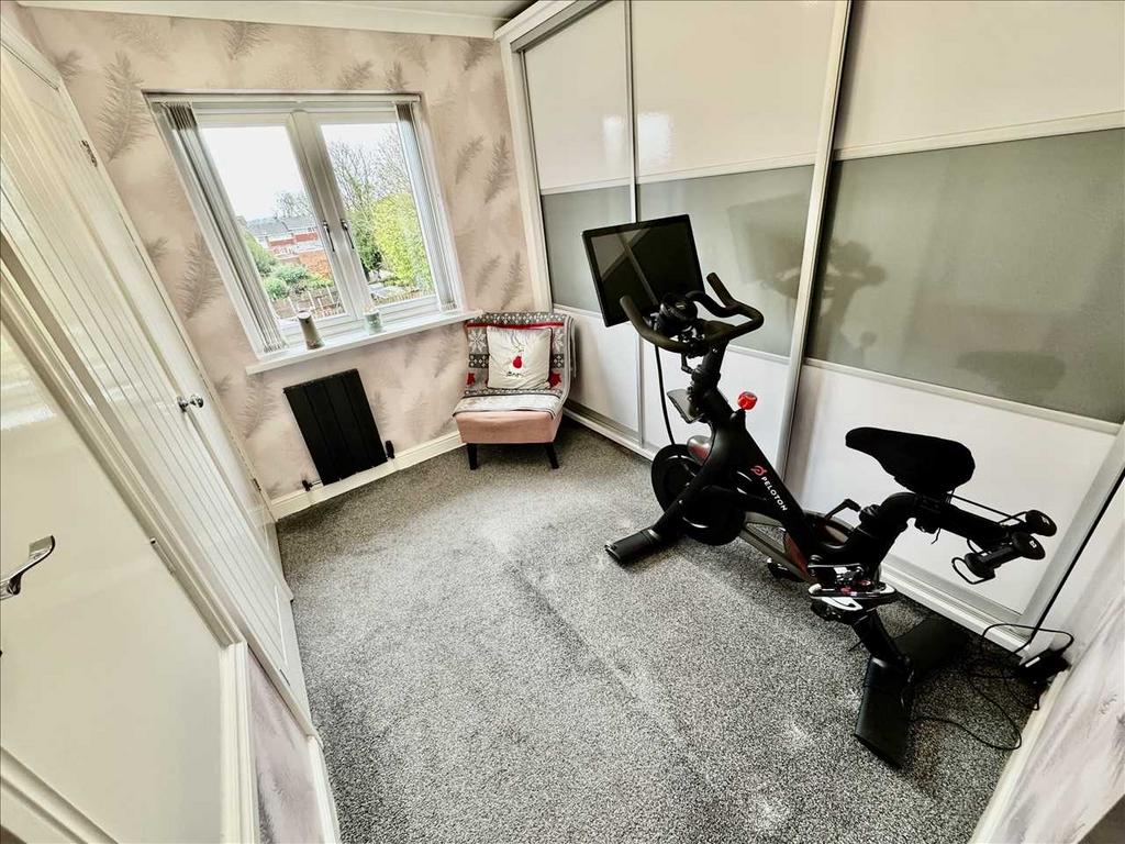BEDROOM 2 (Rear)