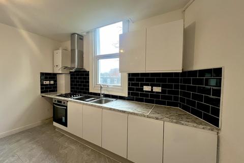 2 bedroom flat to rent, South Lambeth Road, SW8