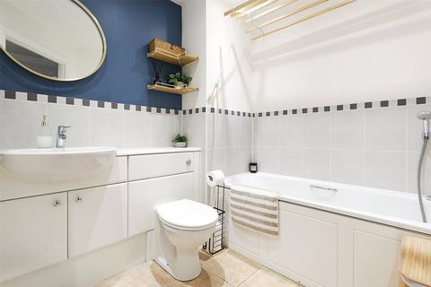 2 bedroom apartment for sale, Wray Common Road, Reigate, Surrey, RH2