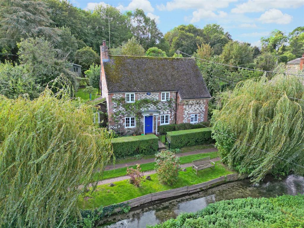 Floral cottage06.jpg