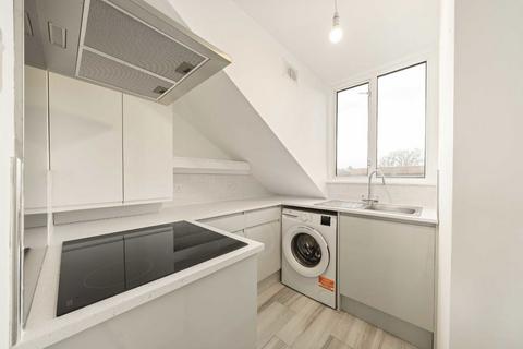 undefined, Seven Sisters Road, London N7