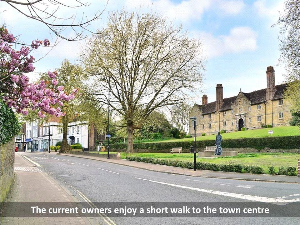 Town Centre Close By