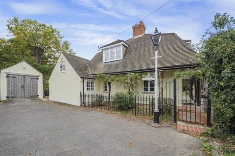 Wickham Court Road, West Wickham BR4