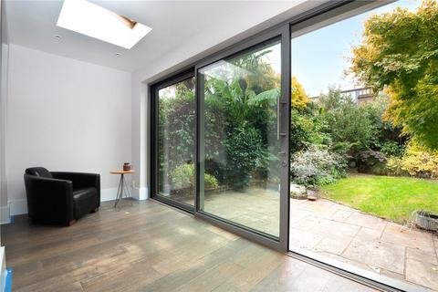 4 bedroom semi-detached house to rent, Saville Road, Twickenham