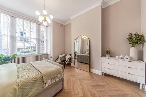 2 bedroom flat for sale, Atherfold Road, London, SW9