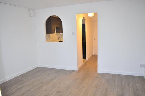 1 bedroom apartment to rent, Gloucester Court, Mitcham CR4