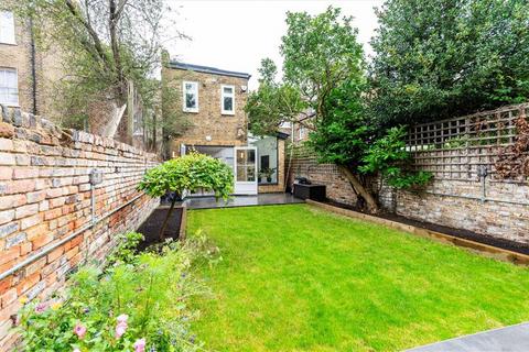 3 bedroom semi-detached house for sale, Lorn Road, London SW9