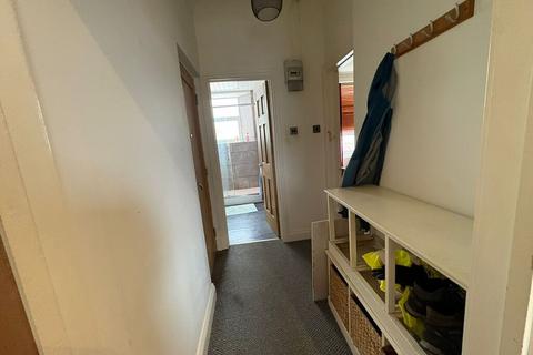 undefined, 87B Duke Street