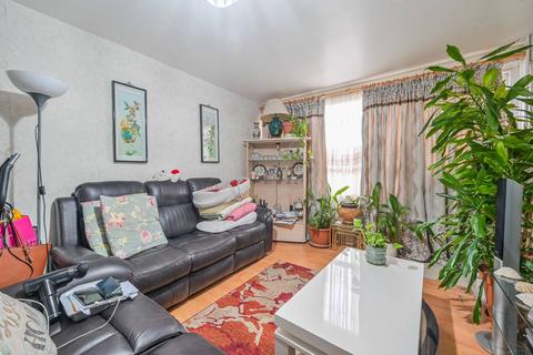 3 bedroom maisonette for sale, Burdett Road, E14, Tower Hamlets, London, E14
