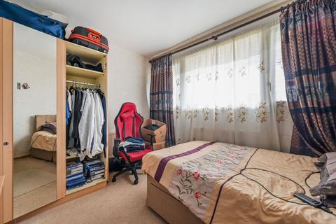 Burdett Road, E14, Tower Hamlets, London, E14