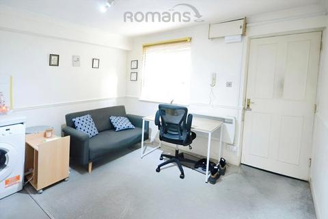 1 bedroom apartment for sale, Queens Court, Queens Road, Slough
