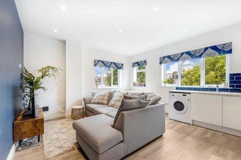 1 bedroom flat for sale, Undine Street, London SW17